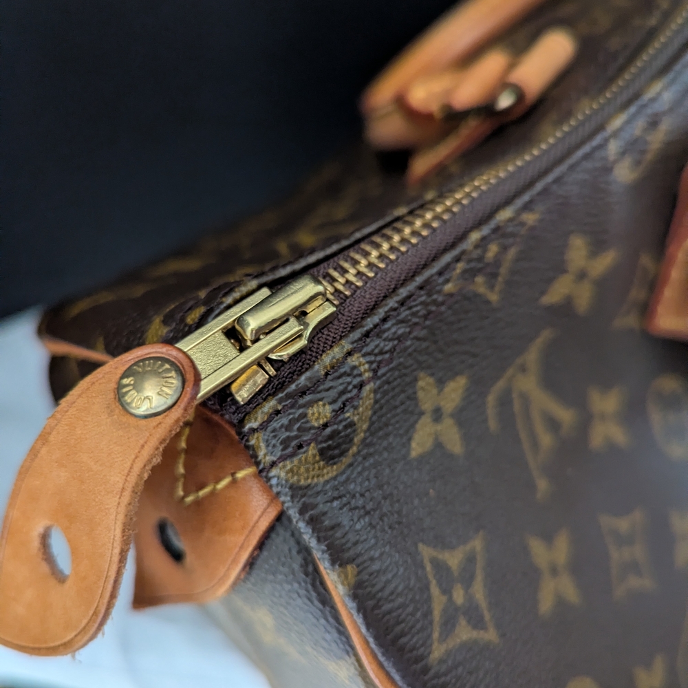 Louis Vuitton Monogram Speedy 35 Handbag - Picture 11 of 17